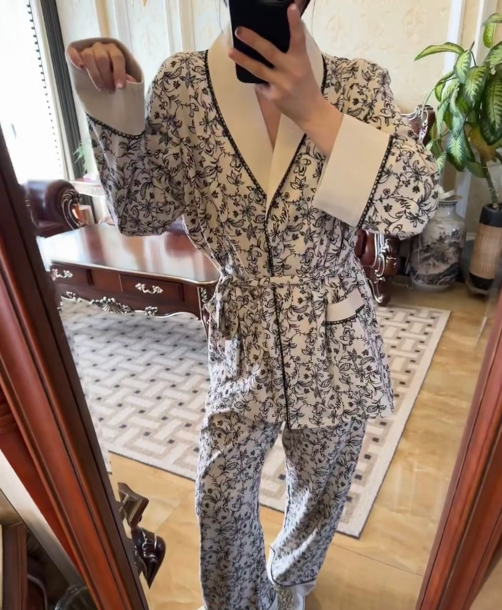 Cozy Soft Fleece Pajamas Set- Floral Loungewear